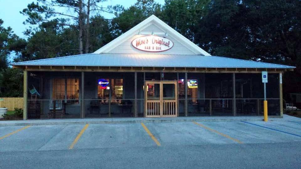 Moe's Original Bar B Que Restaurant, Pawleys Island - Destination BBQ