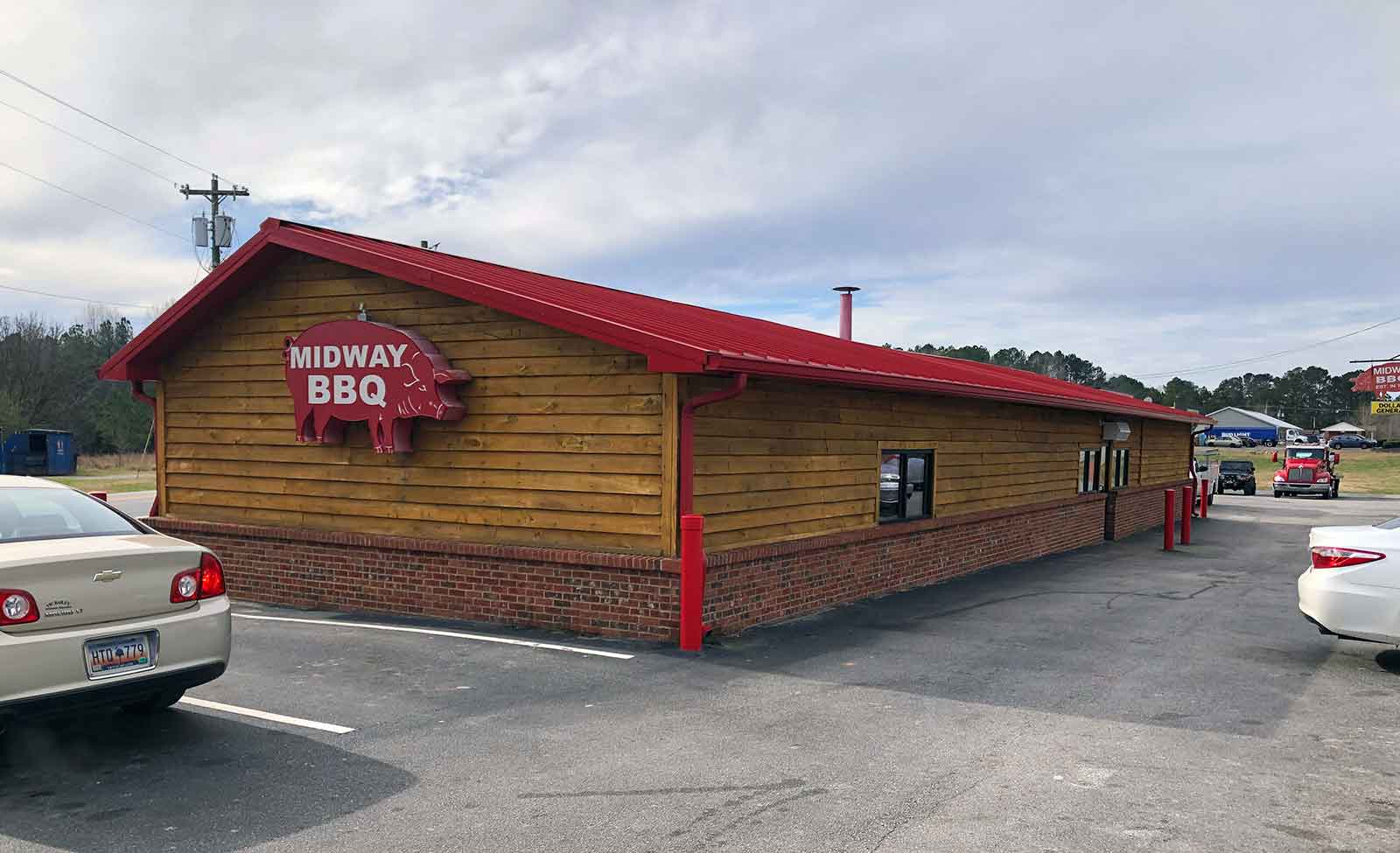 Exterior of Midway BBQ in Buffalo, SC