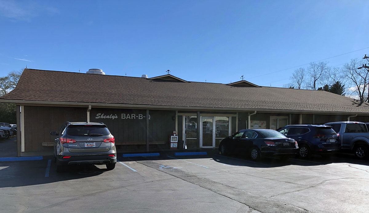 Exterior of Shealy's BBQ in Batesburg-Leesville