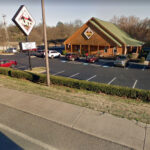 Mutts BBQ in Mauldin