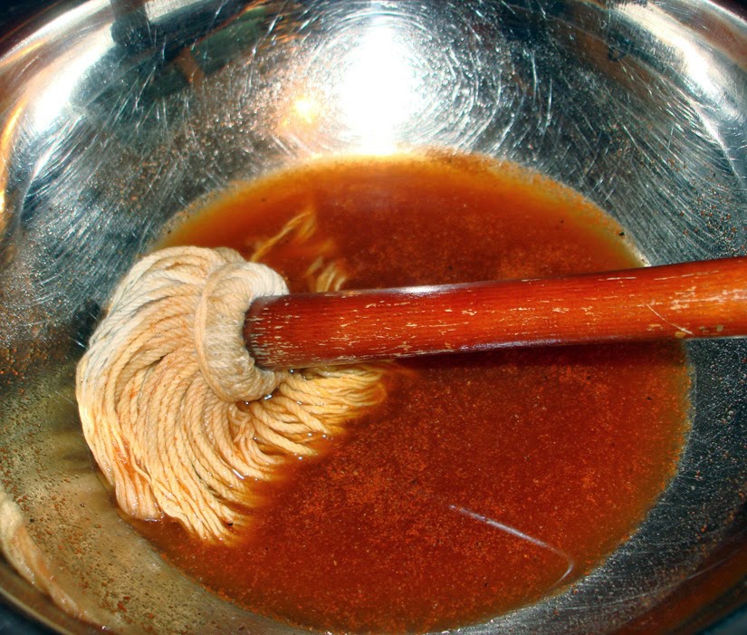 Dad's Vinegar-Based Mop Sauce for Ribs