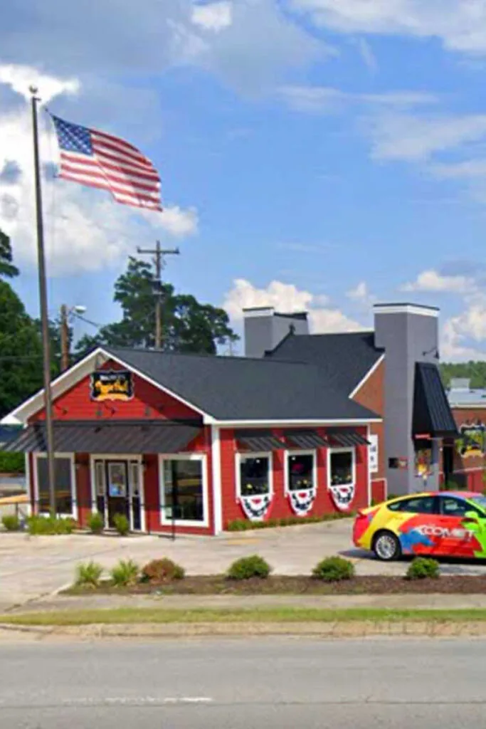 Exterior of Maurice's BBQ on Devine St.