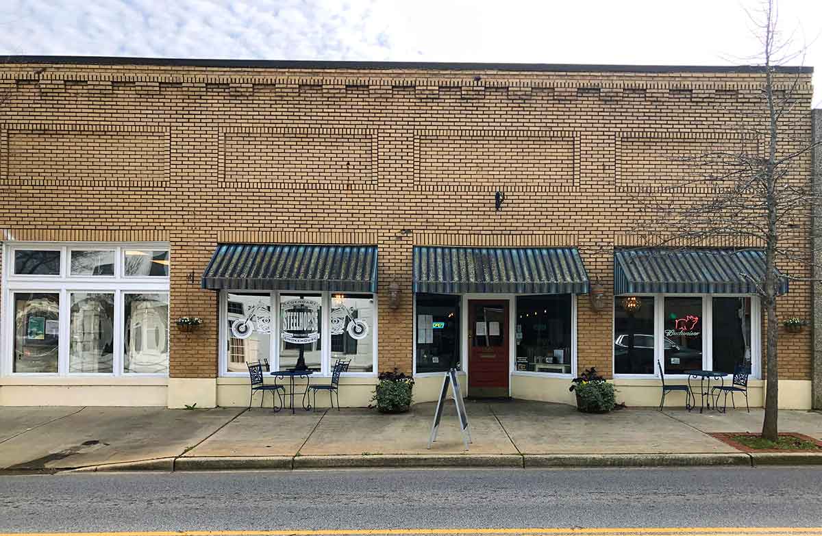 Steelhorse Smokehouse in Newberry