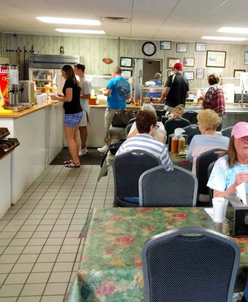 Interior of Carolina Bar-B-Que in New Ellenton