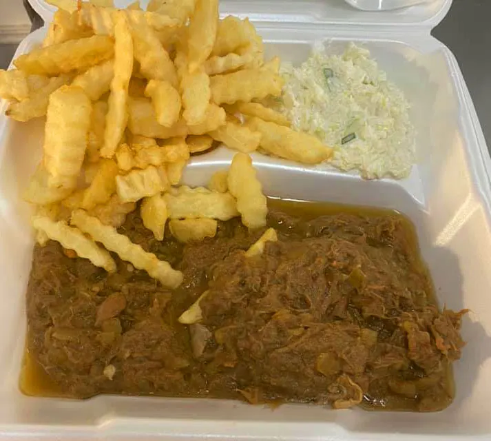 Beef hash plate with fries and slaw from The Jiggy Pig