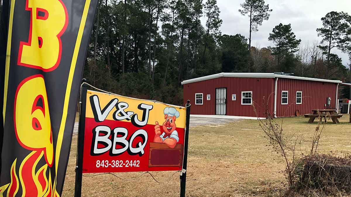 V&J BBQ in Kingstree, SC