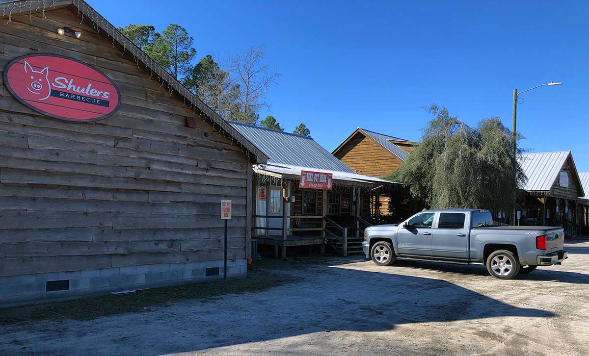 Shuler’s Barbecue in Latta