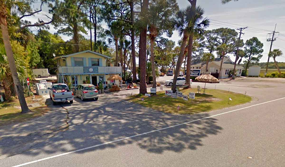 Exterior of Beach Bums Barbecue on Saint Helena Island