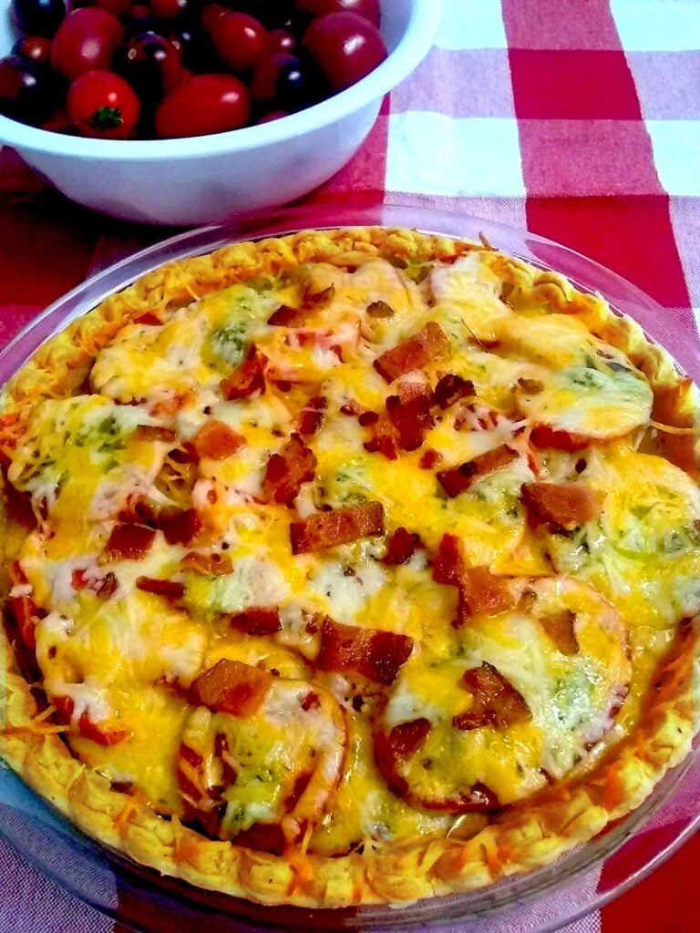 Southern Tomato Pie with Bacon and Pesto, No Mayonnaise