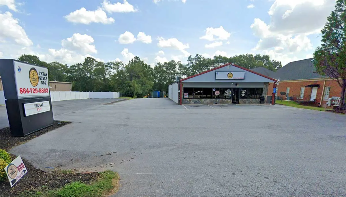 Exterior of Wholy Smoke in Mauldin