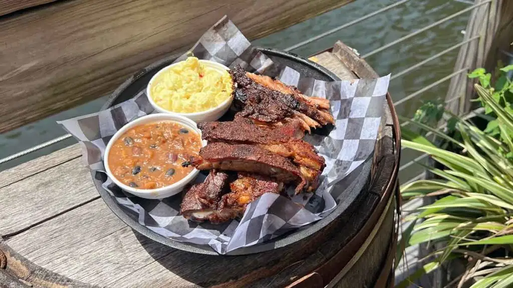 Rib basket with beans and Mac and cheese.