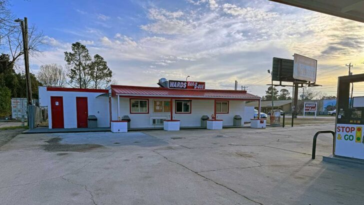 Ward’s Bar-B-Que in Manning