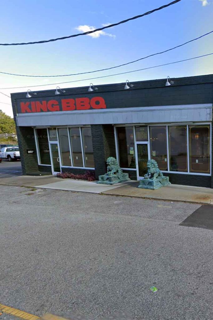 Exterior of King BBQ in N. Charleston.