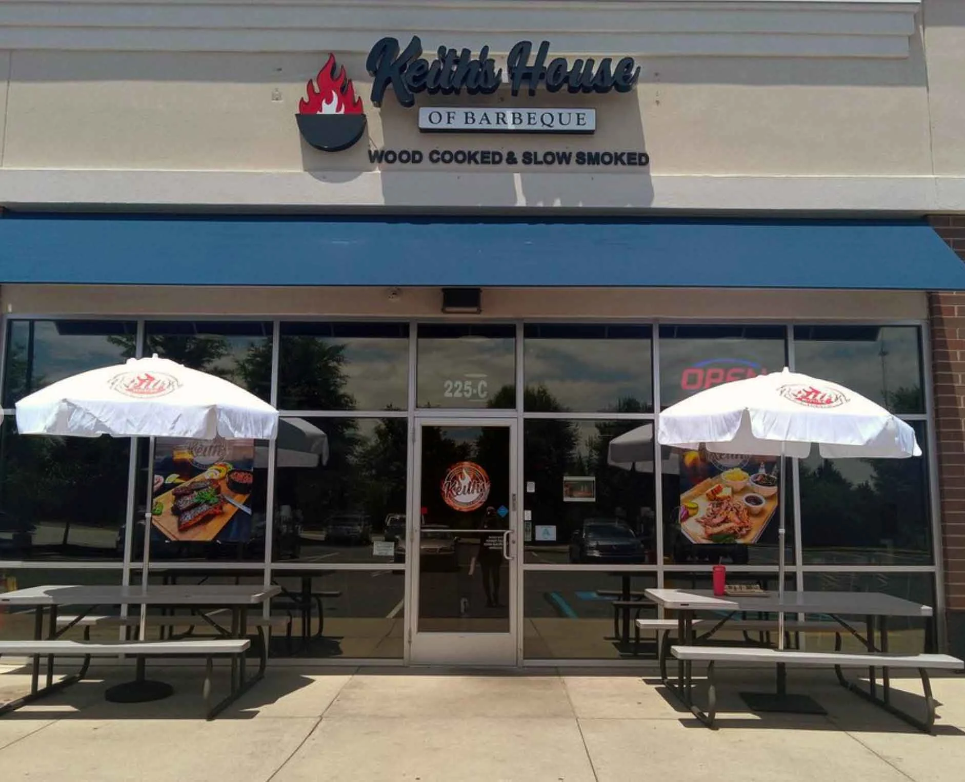 Exterior of Keith's House of Barbeque in Easley.