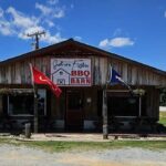 Exterior of Southern Fusion BBQ Barn in Chesnee.