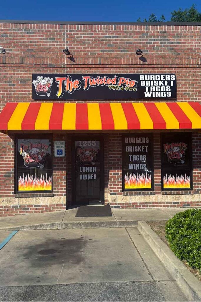 Exterior of The Twisted Pig BBQ of Sumter.