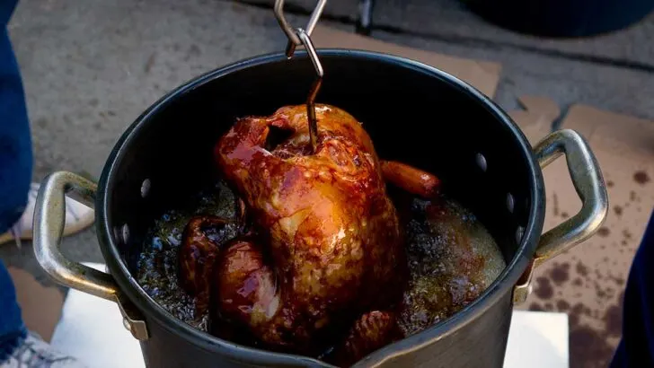 Deep-Fried Turkey: Timing & Safety Checklist