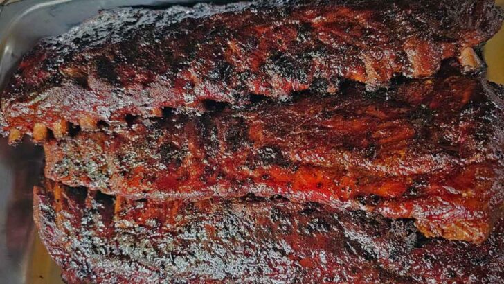 How to Keep Ribs Warm for a Party