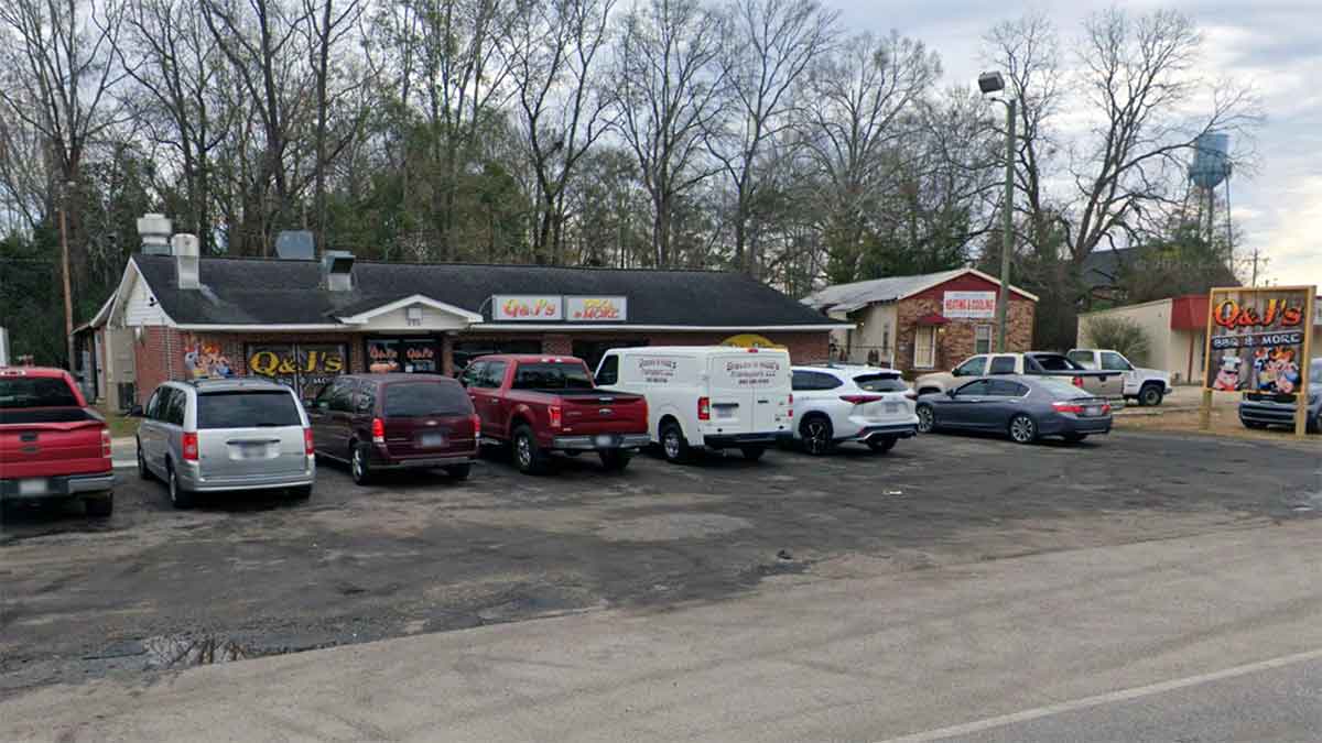 Street view of Q&J BBQ and More in Dillon.
