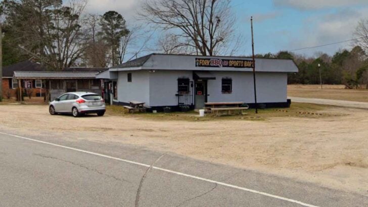 Fork BBQ & Sports Bar