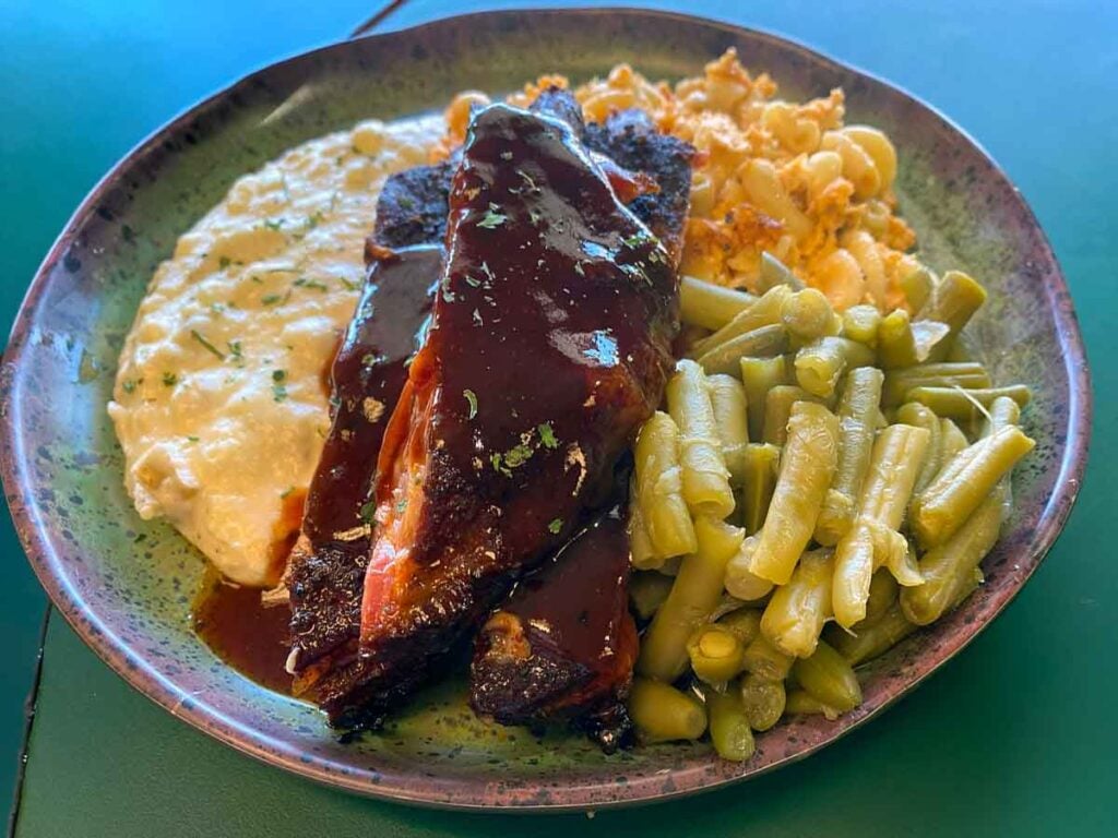 Ribs with three sides.